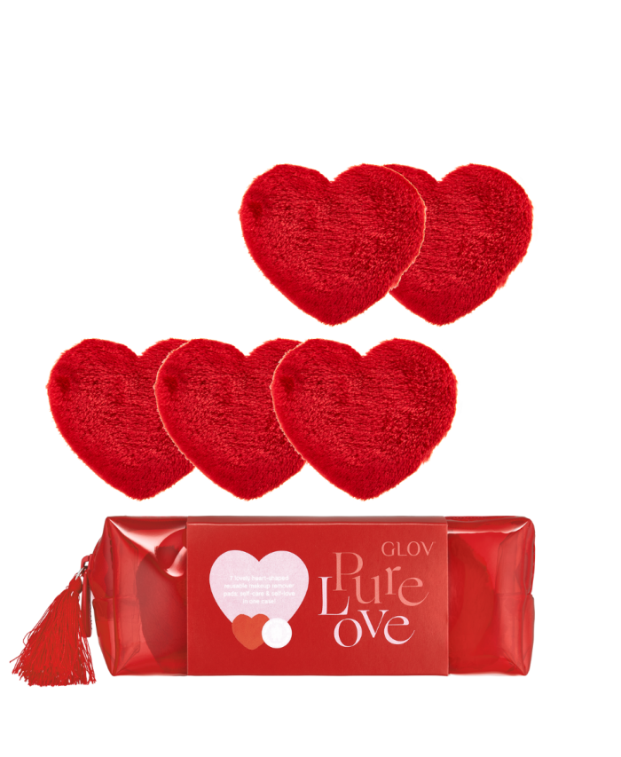 GLOV Pure Love Set, 1 κόκκινο ημιδιαφανές τσαντάκι με 7 επαναχρησιμοποιούμενα pads καθαρισμού σε σχήμα καρδιάς